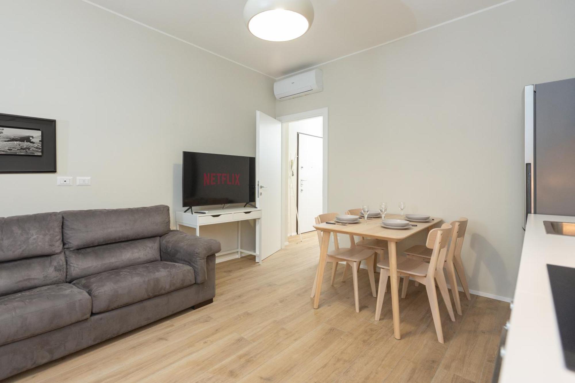 Dreams Exclusive Apartments With Terrace - Free Parking - M1 Station - Near Center 米兰 外观 照片