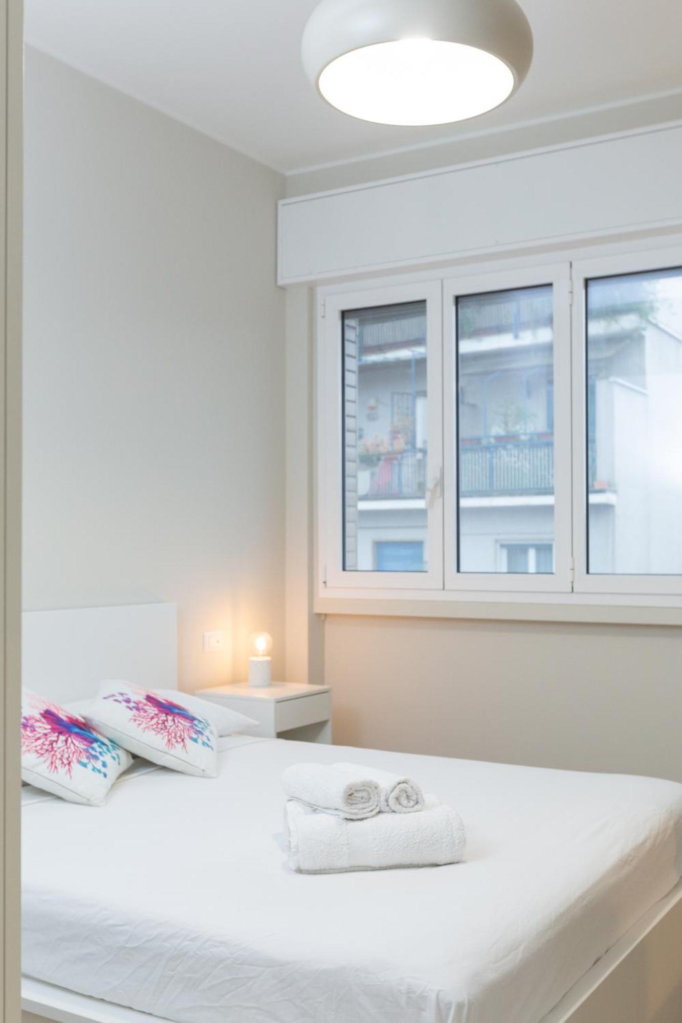Dreams Exclusive Apartments With Terrace - Free Parking - M1 Station - Near Center 米兰 外观 照片